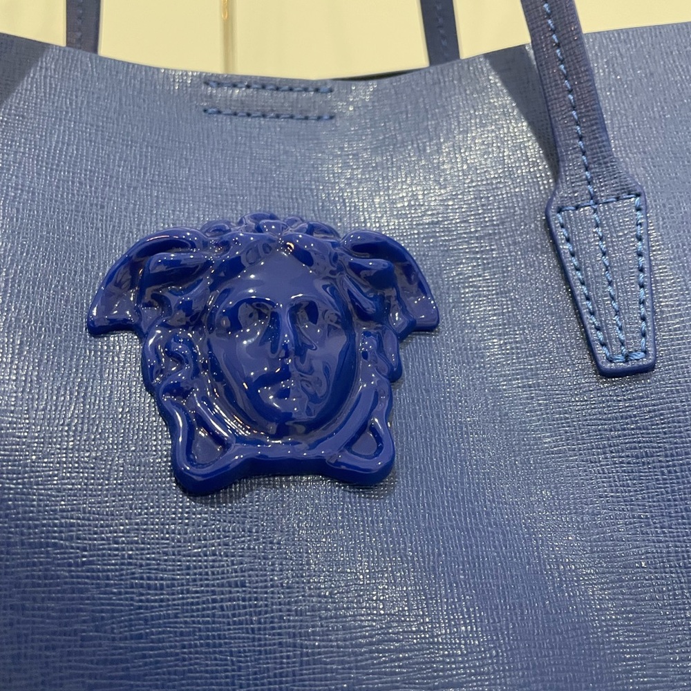 Versace Blue Texture Leather Handbag/Tote
Rare! Sold Out! Brand New! Dust Bag! - Picture 3 of 10